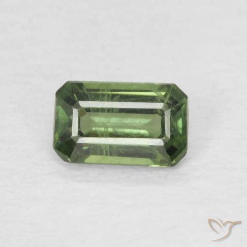 0.42ct Naturel Medium Dark-Green Saphir, Taille émeraude, VS
