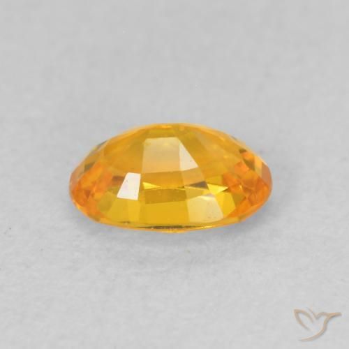 Saphir Orange-or naturelle ovale, 0.67 ct, VVS-VS