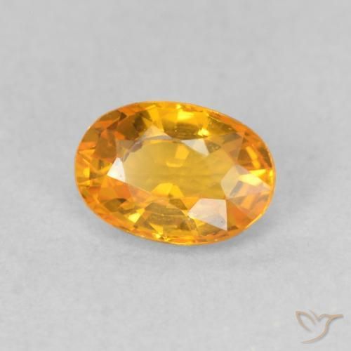 Saphir Orange moyen naturelle ovale, 0.67 ct, VVS-VS