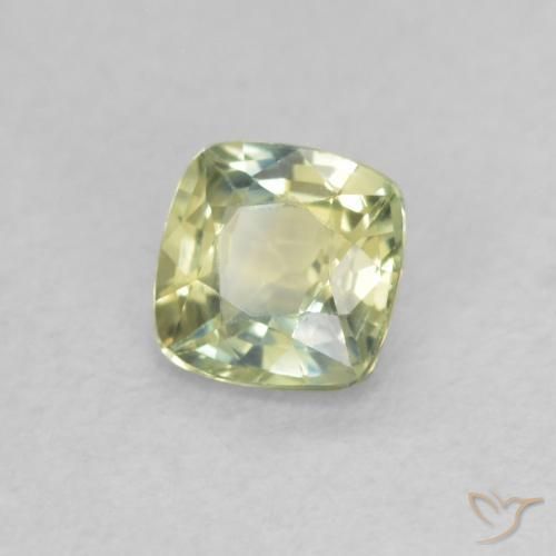 Saphir Vert jaunâtre naturelle Coussin, 0.48 ct, VVS-VS