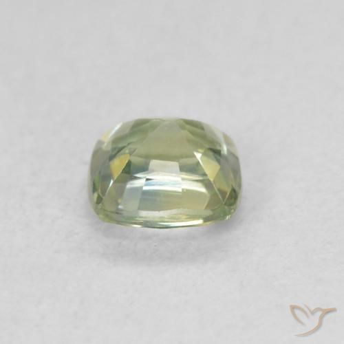Saphir Vert jaunâtre naturelle Coussin, 0.48 ct, VVS-VS