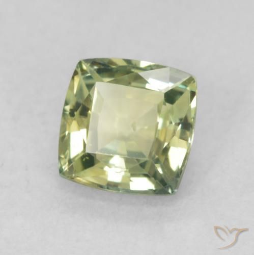 Saphir Vert terreux naturelle Coussin, 0.79 ct, VVS-VS