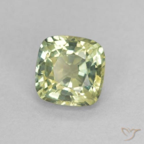 Saphir Vert jaunâtre naturelle Coussin, 0.65 ct, VVS-VS
