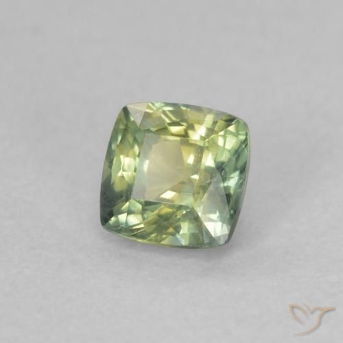 Saphir Vert jaunâtre naturelle Coussin, 0.50 ct, VVS-VS
