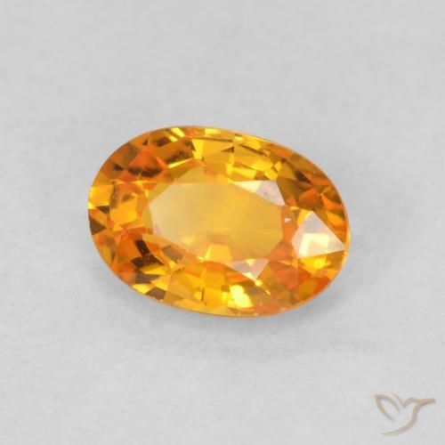 Saphir Orange vif naturelle ovale, 0.68 ct, VS