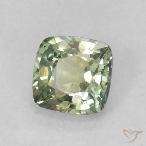 Saphir Vert sauge léger naturelle Coussin, 0.81 ct, VVS