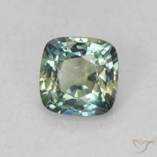 Saphir Multicolore naturelle Coussin, 0.64 ct, VVS