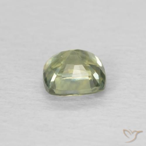 Saphir Vert jaunâtre naturelle Coussin, 0.45 ct, VVS-VS
