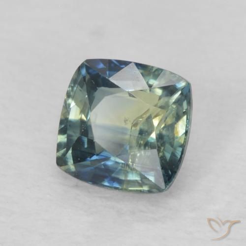 Saphir Bleu vert moyen naturelle Coussin, 0.77 ct, VS-SI