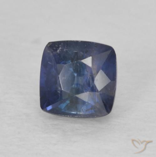 Saphir Bleu minuit naturelle Coussin, 0.84 ct, VS-SI