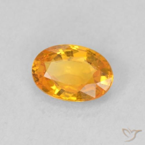 Saphir Abricot orange naturelle ovale, 0.63 ct, VVS-VS