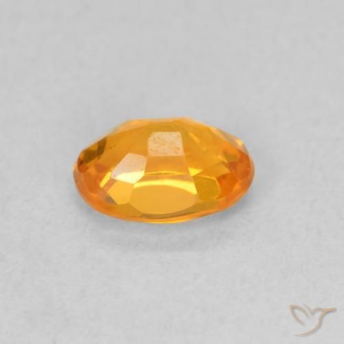 Saphir Orange moyen naturelle ovale, 0.62 ct, VVS-VS