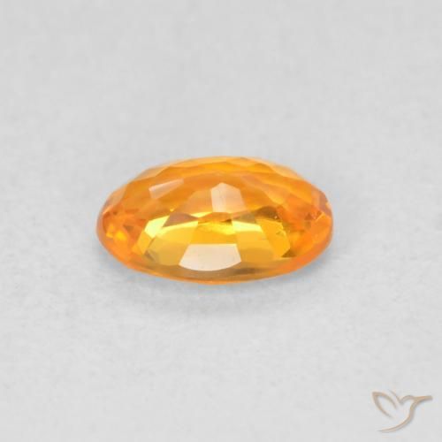 Saphir Orange moyen naturelle ovale, 0.55 ct, VVS-VS
