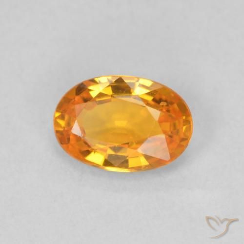 Saphir Orange vif naturelle ovale, 0.61 ct, VVS-VS