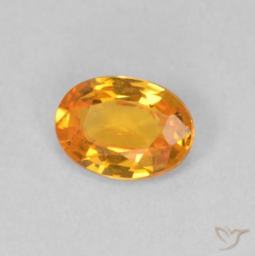 Saphir Orange vif naturelle ovale, 0.54 ct, VVS-VS