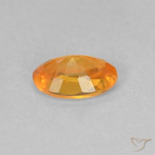 Saphir Orange vif naturelle ovale, 0.55 ct, VVS-VS