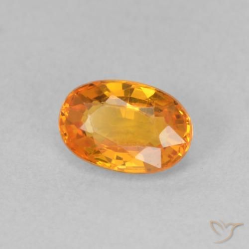 Saphir Orange vif naturelle ovale, 0.70 ct, VVS-VS
