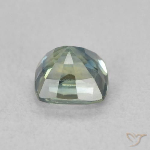 Saphir Vert jaunâtre naturelle Coussin, 0.75 ct, VVS-VS