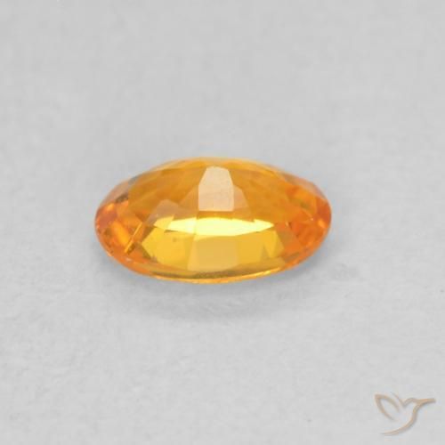 Saphir Orange vif naturelle ovale, 0.53 ct, VVS-VS