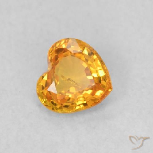 Saphir Orange vif naturelle Cœur, 0.44 ct, VS