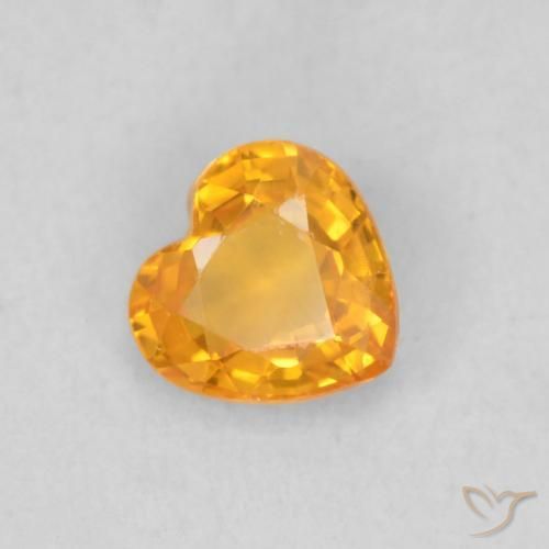 Saphir Orange vif naturelle Cœur, 0.44 ct, VS