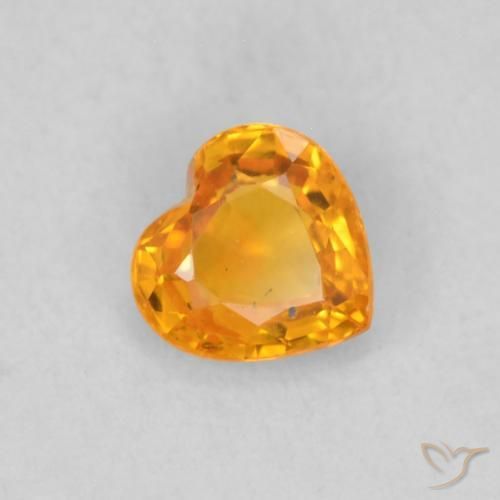 Saphir Orange vif naturelle Cœur, 0.48 ct, VS