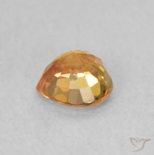 Saphir Orange vif naturelle Cœur, 0.54 ct, VS