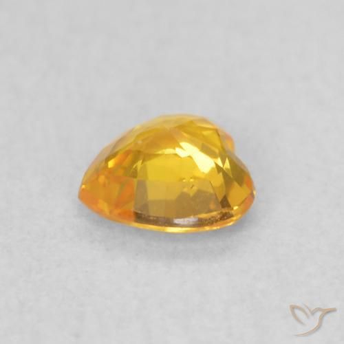 Saphir Doré vif naturelle Cœur, 0.39 ct, VVS-VS