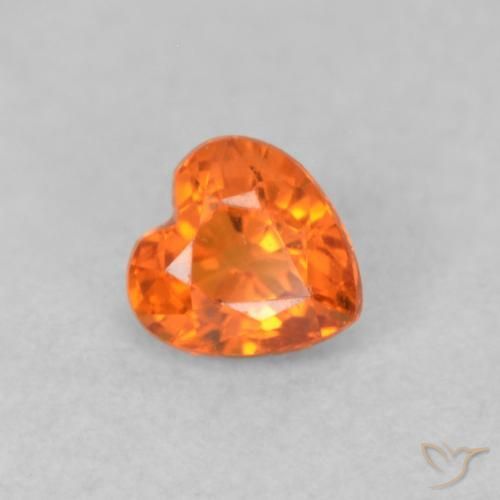Saphir Orange feu naturelle Cœur, 0.39 ct, VS