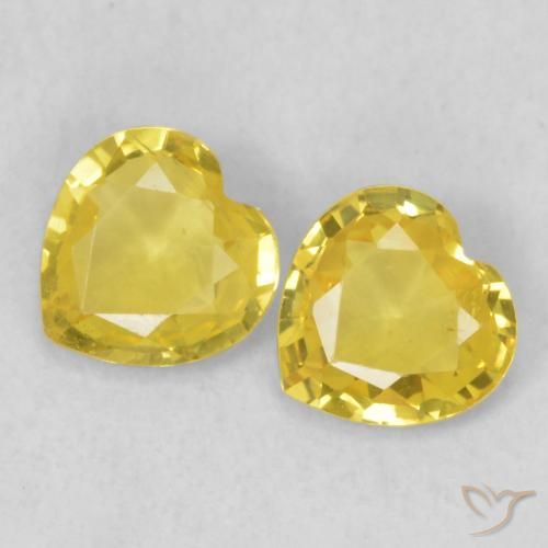 Shop natural 0.66ct Jaune doré léger Saphir gems, Cœur, from Tanzanie at GemSelect. In stock, global shipping!