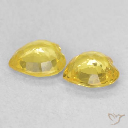 Shop natural 0.66ct Jaune doré léger Saphir gems, Cœur, from Tanzanie at GemSelect. In stock, global shipping!