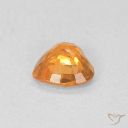 Saphir Orange moyen naturelle Cœur, 0.37 ct, VVS-VS