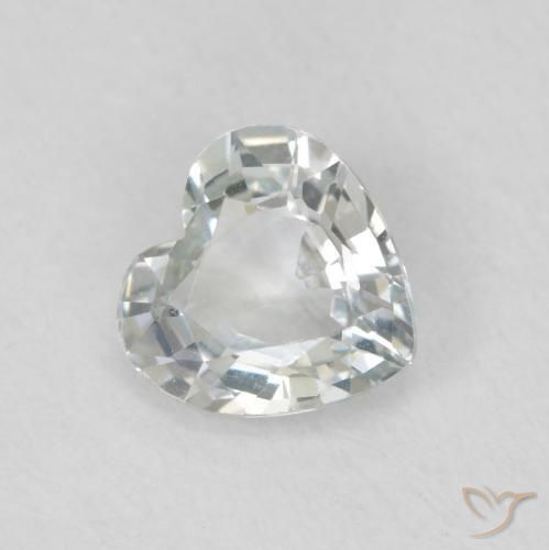 Saphir Vert jaune pâle naturelle Cœur, 0.79 ct, VVS