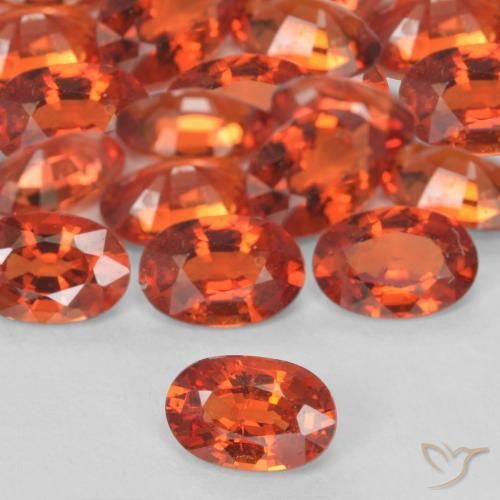 Saphir Orange feu naturelle ovale, 0.53 ct, VS
