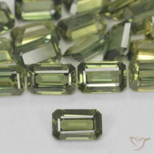 0.45ct Naturel Vert chaud Saphir, Taille émeraude, VS