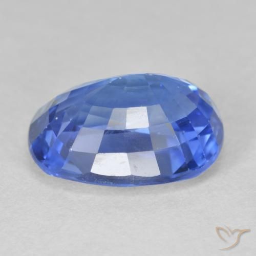 Saphir Bleu foncé moyen naturelle Coussin, 5.54 ct, VVS-VS