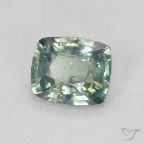 Saphir Vert moyen naturelle Coussin, 0.67 ct, VS