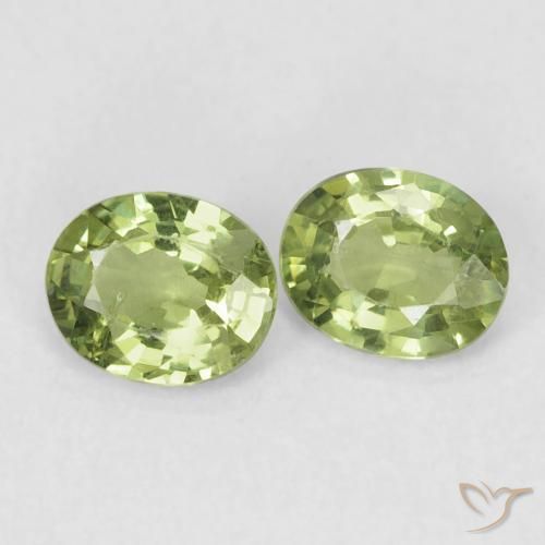 Shop natural 0.87ct Vert forêt léger Saphir gems, ovale, from Madagascar at GemSelect. In stock, global shipping!