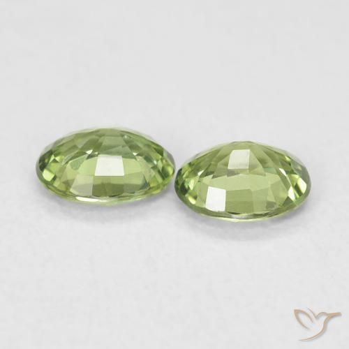 Shop natural 0.74ct Vert chaud Saphir gems, ovale, from Madagascar at GemSelect. In stock, global shipping!