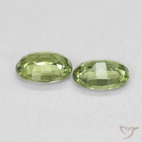 Shop natural 0.70ct Vert chaud Saphir gems, ovale, from Madagascar at GemSelect. In stock, global shipping!