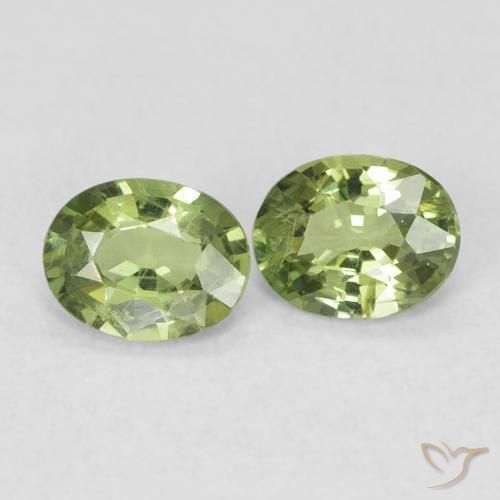 Shop natural 0.77ct Vert forêt léger Saphir gems, ovale, from Madagascar at GemSelect. In stock, global shipping!