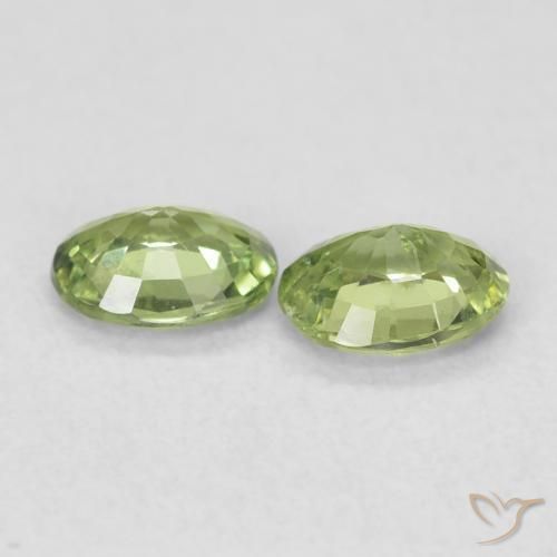 Shop natural 0.77ct Vert forêt léger Saphir gems, ovale, from Madagascar at GemSelect. In stock, global shipping!