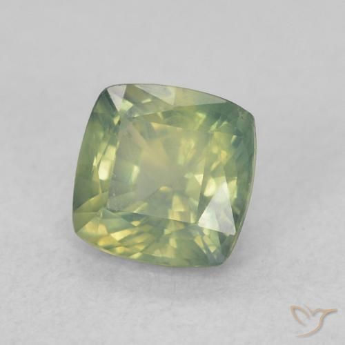 Saphir Vert chaud naturelle Coussin, 0.76 ct, VS