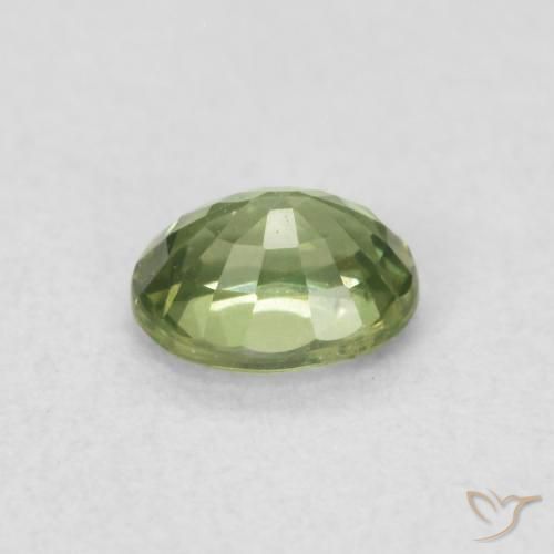 Saphir Vert moyen naturelle ovale, 0.48 ct, VVS-VS