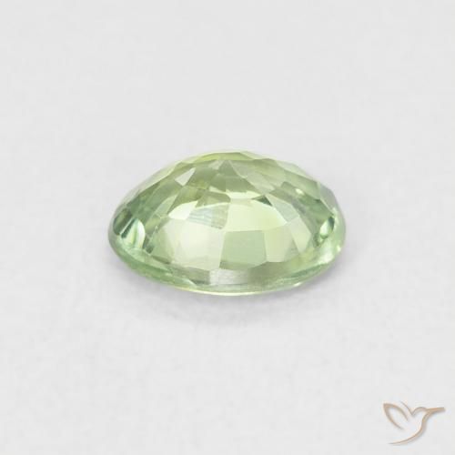 Saphir Vert sauge très clair naturelle ovale, 0.46 ct, VVS-VS