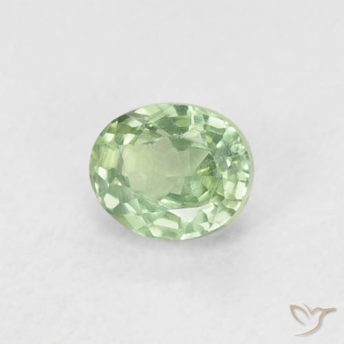 Saphir Vert clair naturelle ovale, 0.56 ct, VVS-VS