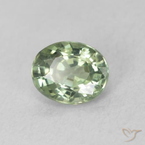 Saphir Medium Light-Green naturelle ovale, 0.54 ct, VVS