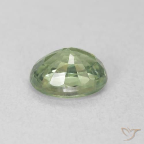 Saphir Medium Light-Green naturelle ovale, 0.54 ct, VVS