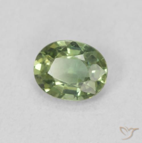 Saphir Vert sauge léger naturelle ovale, 0.40 ct, VVS