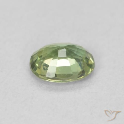 Saphir Vert sauge léger naturelle ovale, 0.40 ct, VVS